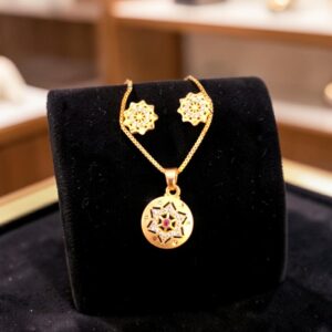 Fulki Mandala Pendant Necklace Set